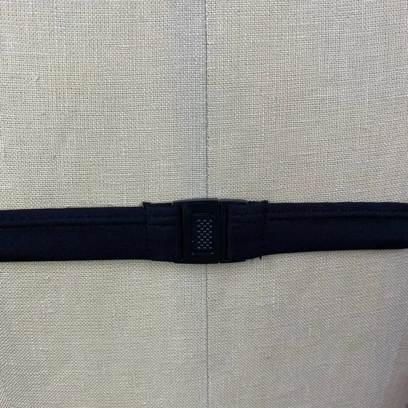 TRIANGL‎ Mesh Bikini Swim Top Black White - Picture 9 of 11